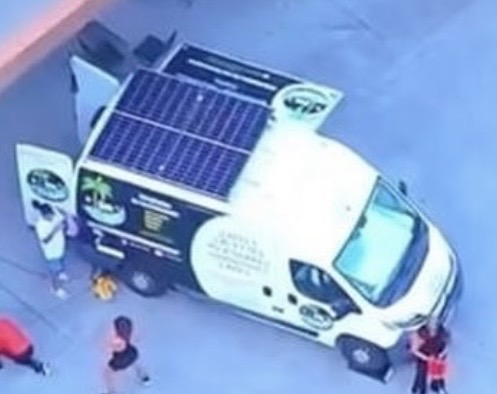 Food truck clé en main — Baie Mahault (971) — photo 1